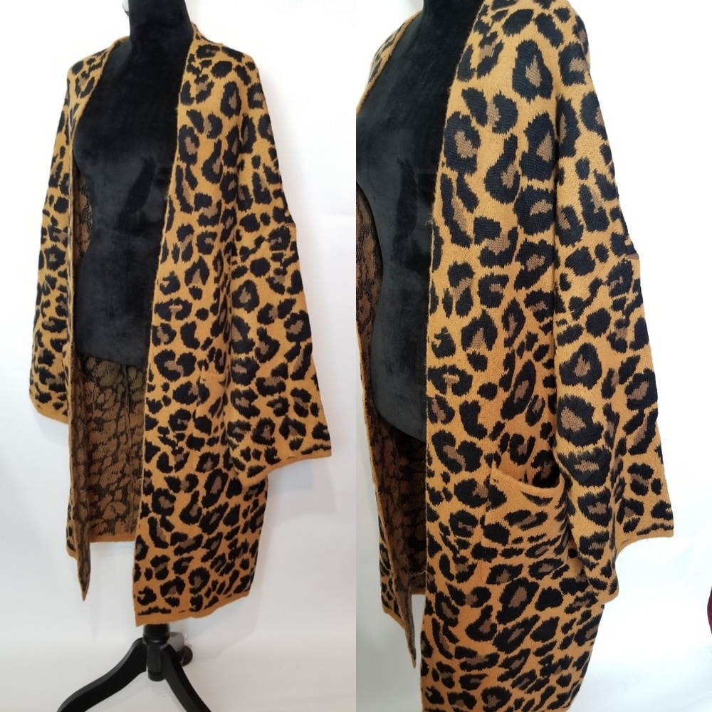 Leopard Print Cardigan - Picture 2 of 5